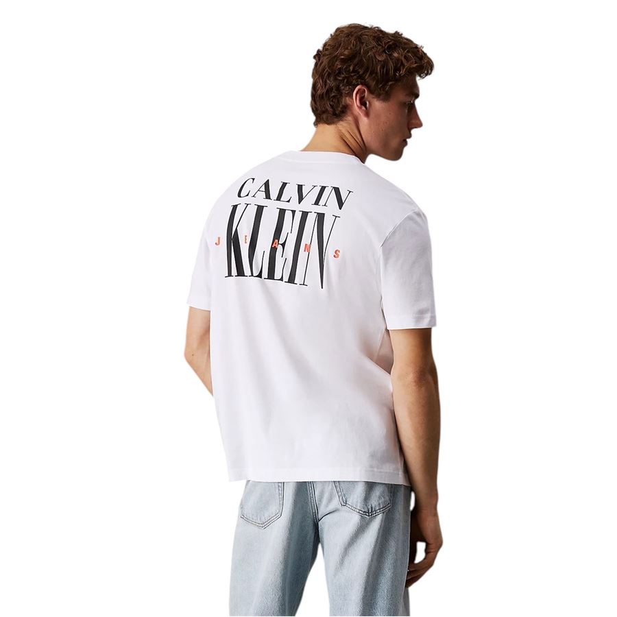 Serif Font Graphic t-shirt con logo sul retro da uomo Calvin Klein | J30J327473YAF